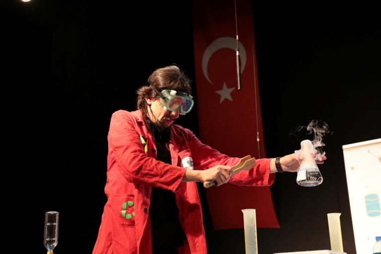 TED KOCAELİ ÖZEL ORTAOKULUNDA BİLİM VE KÜLTÜR ŞENLİĞİ GERÇEKLEŞTİRİLDİ