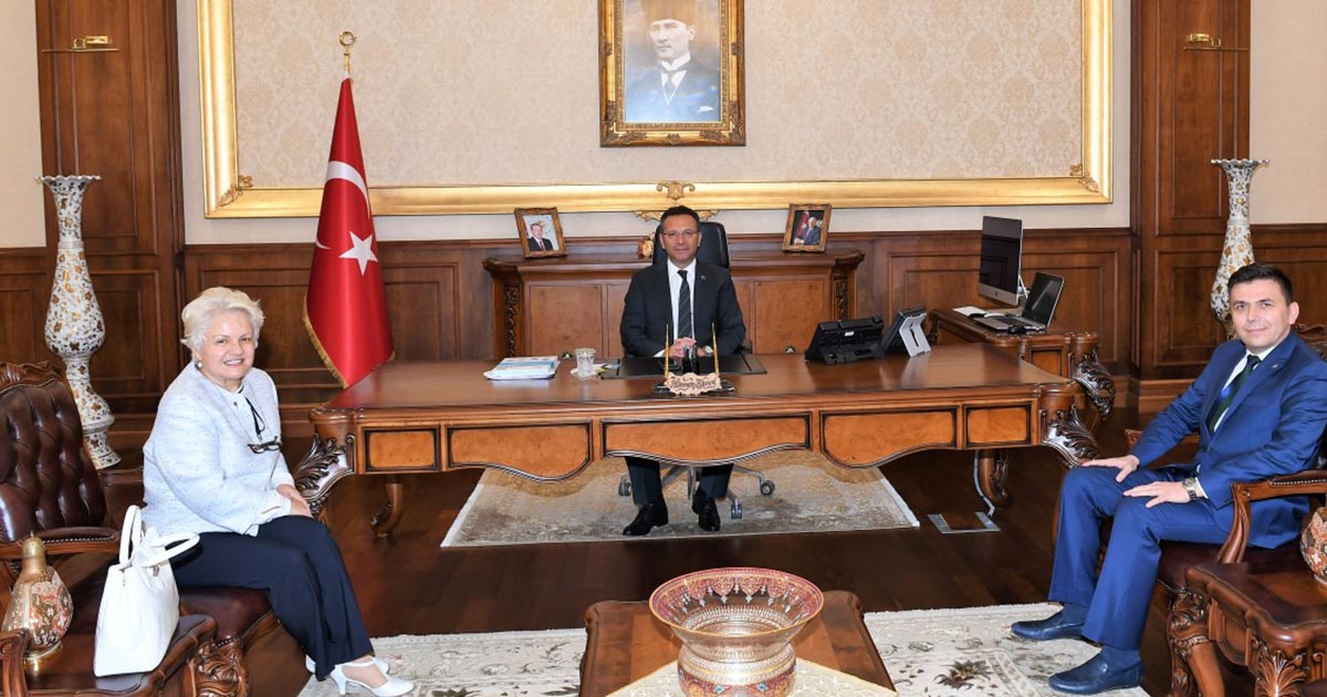 TED Koleji Yönetiminden Vali Aksoy’a hayırlı olsun ziyareti
